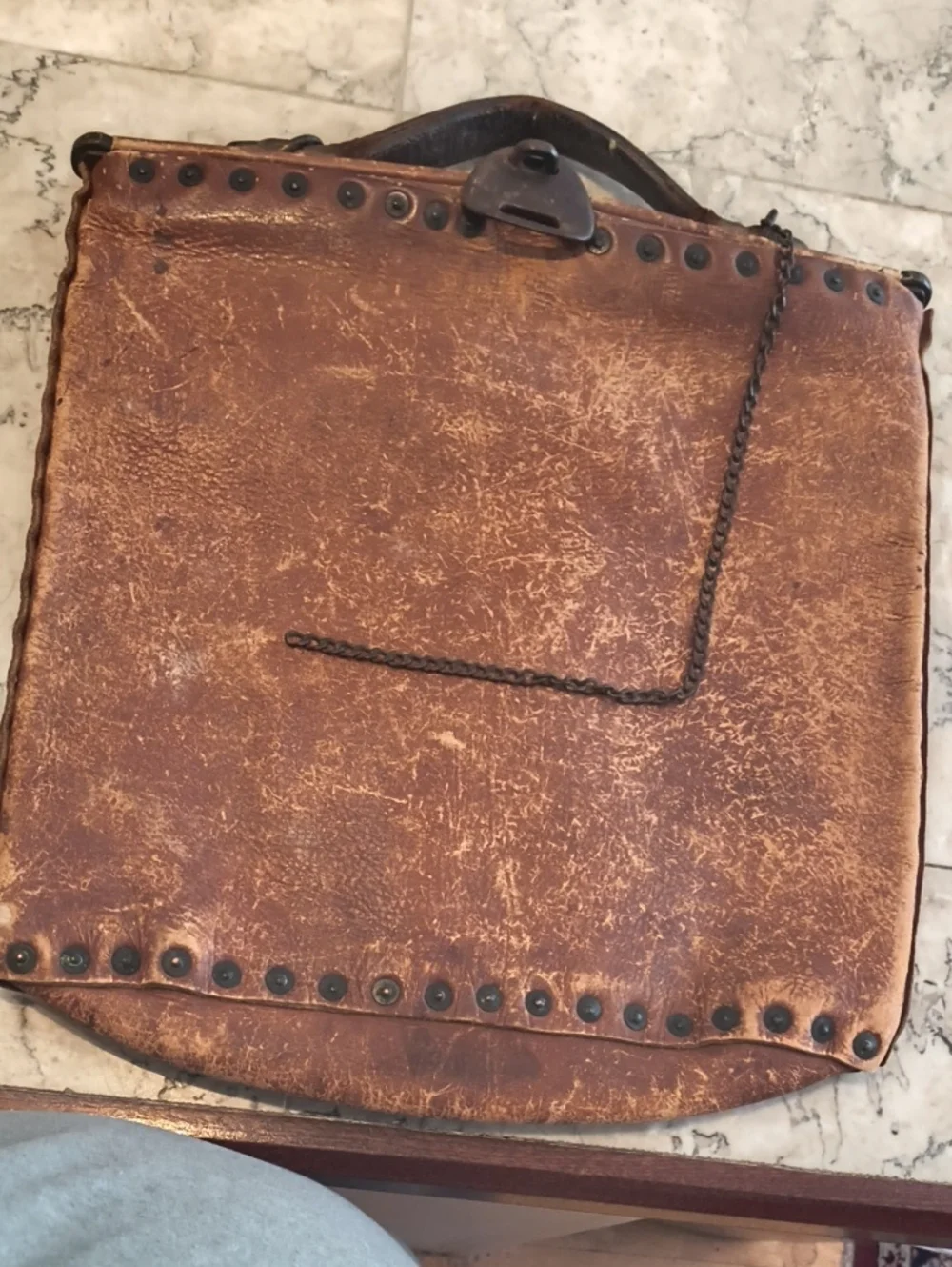 Vintage-Style Brown Leather Men’s Satchel